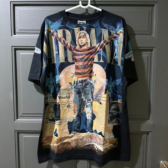 Tultex Other - Nirvana Kurt Cobain Jesus Heart Shaped T-Shirt XL Tultex